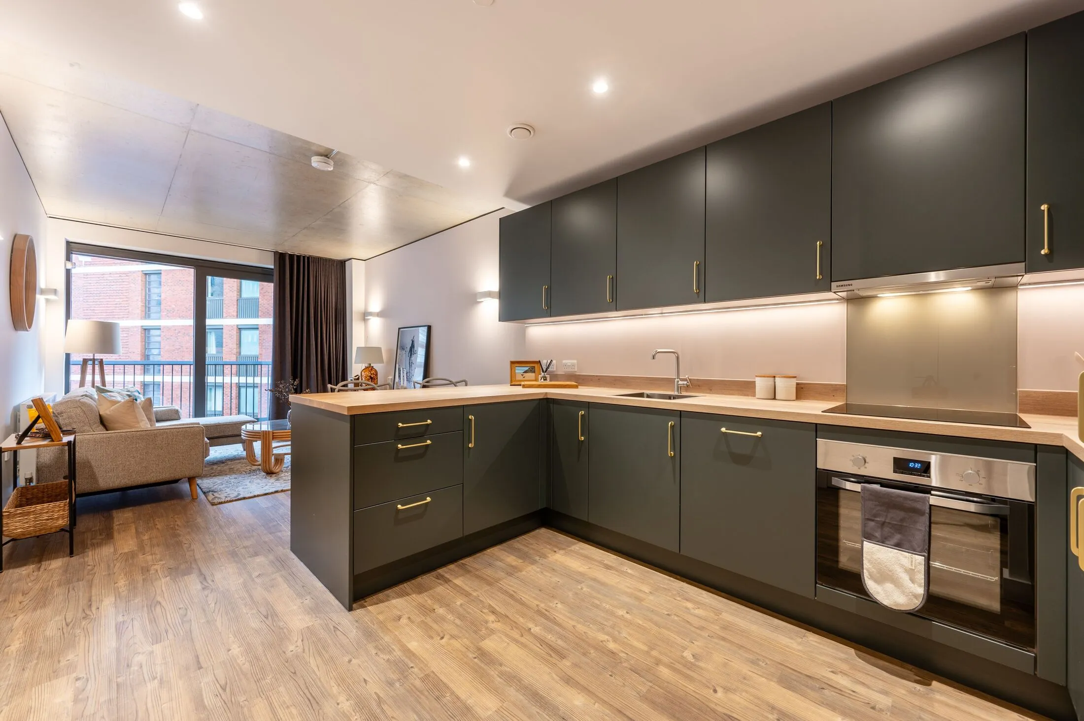 Flat Wrottesley Road in Greater London