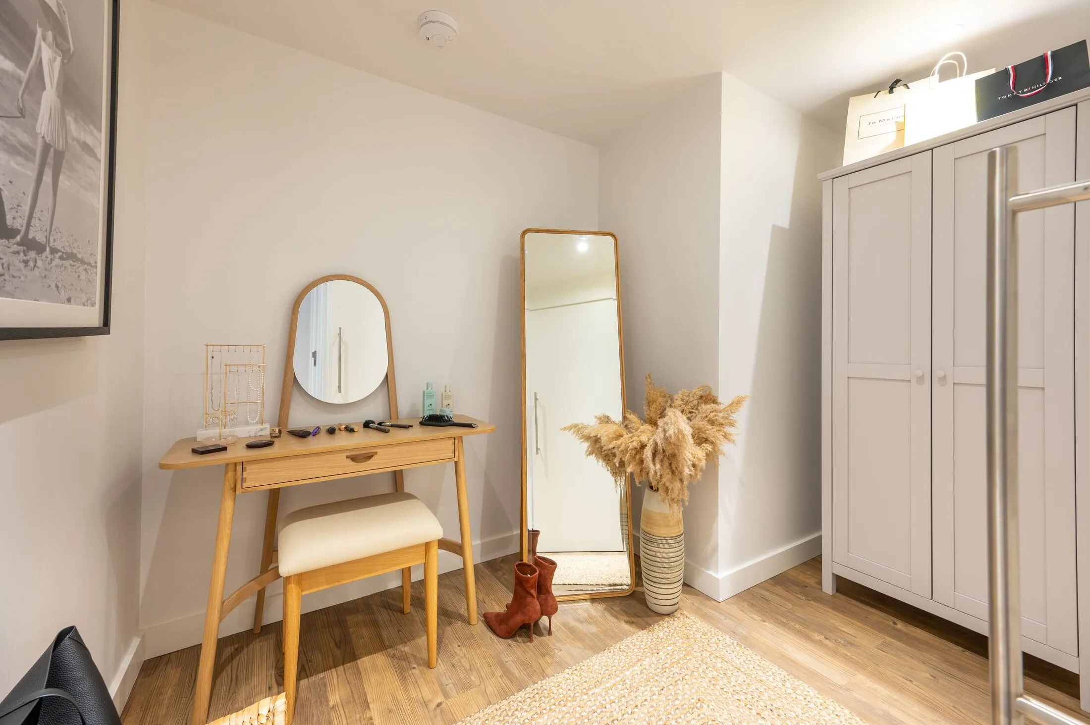 Flat Wrottesley Road in Greater London