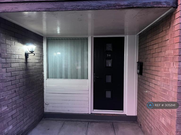 House Welwyn Close in St Helens