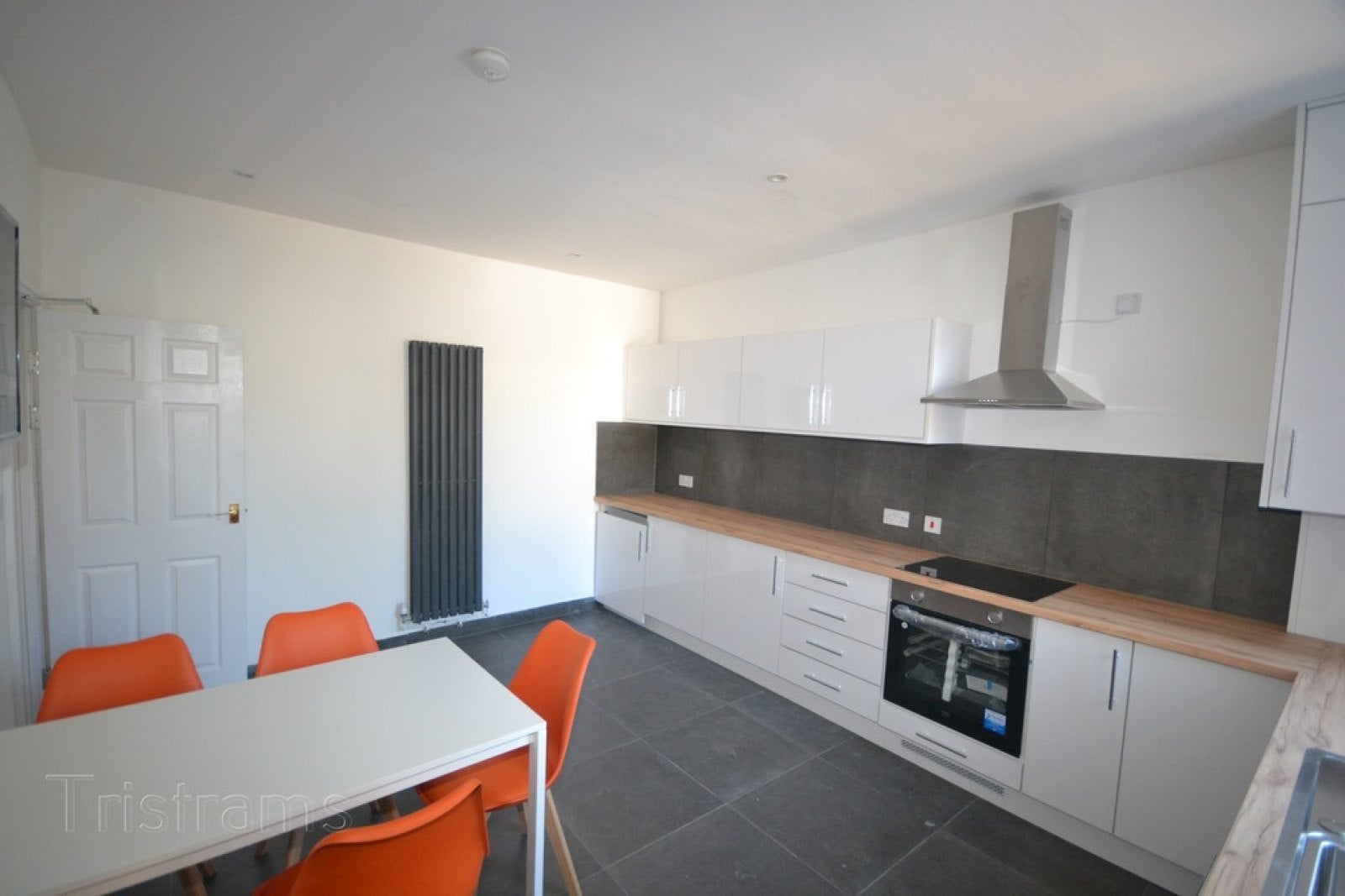 Room Fletcher Road in Nottingham