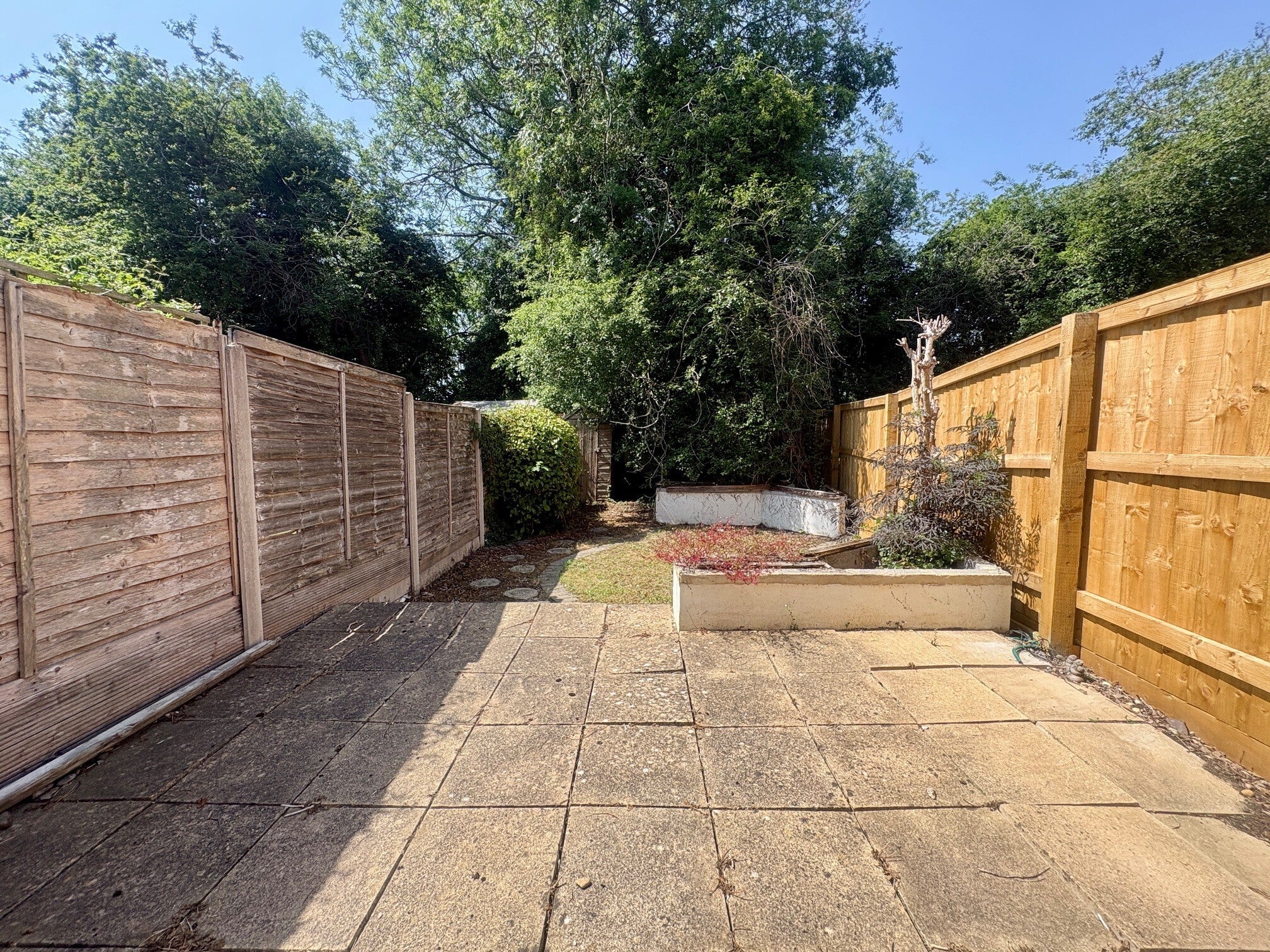 House Dunsford Close in Swindon
