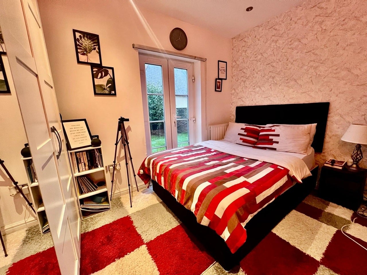 Flat College Place in Dartford
