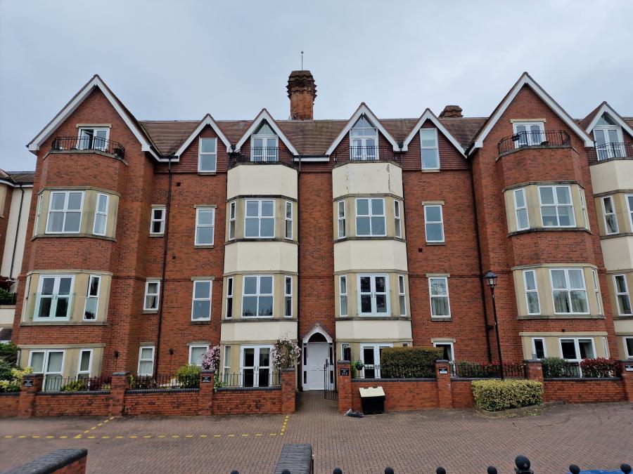 Flat Lichfield Road in Birmingham