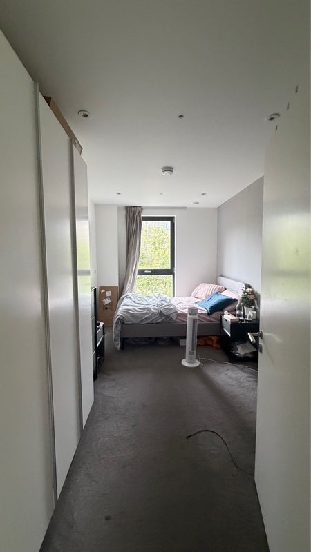 Room Glade Walk in Greater London