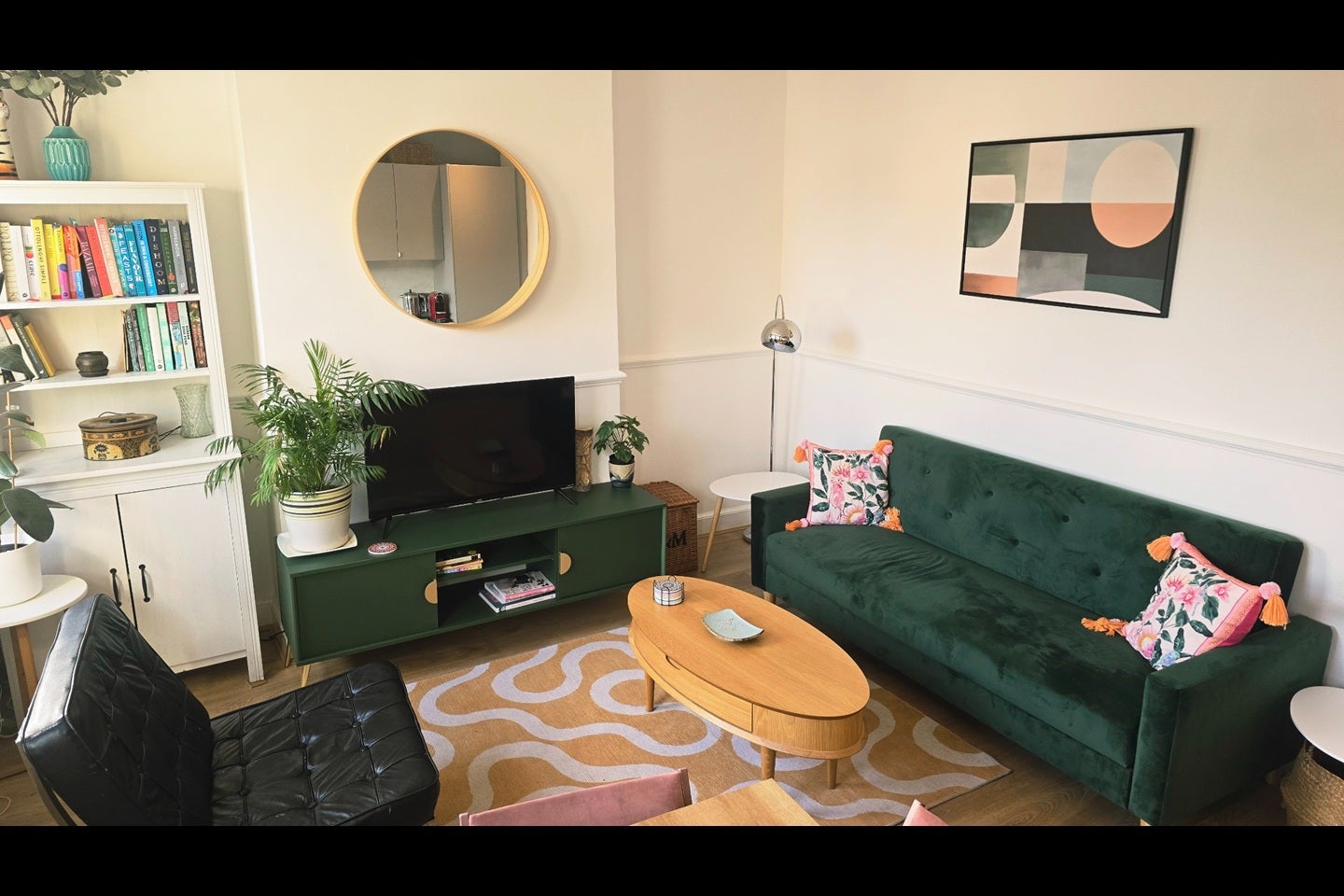 Flat Cerise Road in Greater London