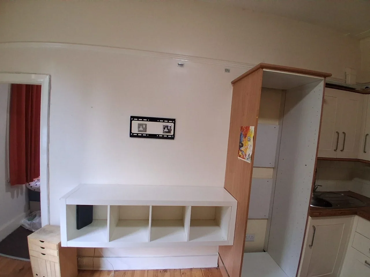 Flat Waldenshaw Road in Greater London