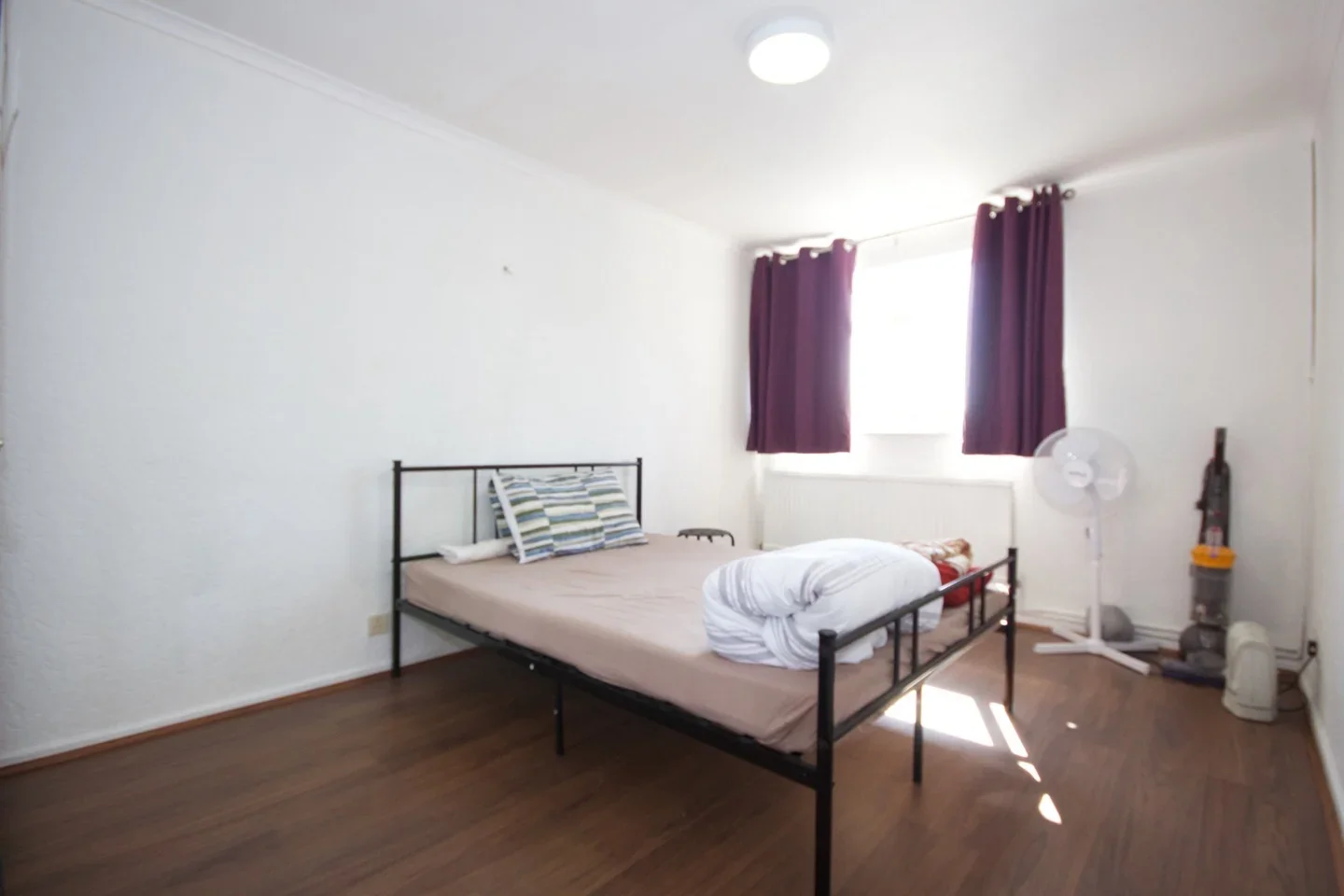 Room Stamford Close in Greater London