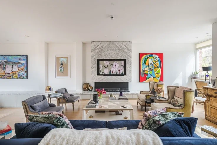 House Akehurst Street in Greater London