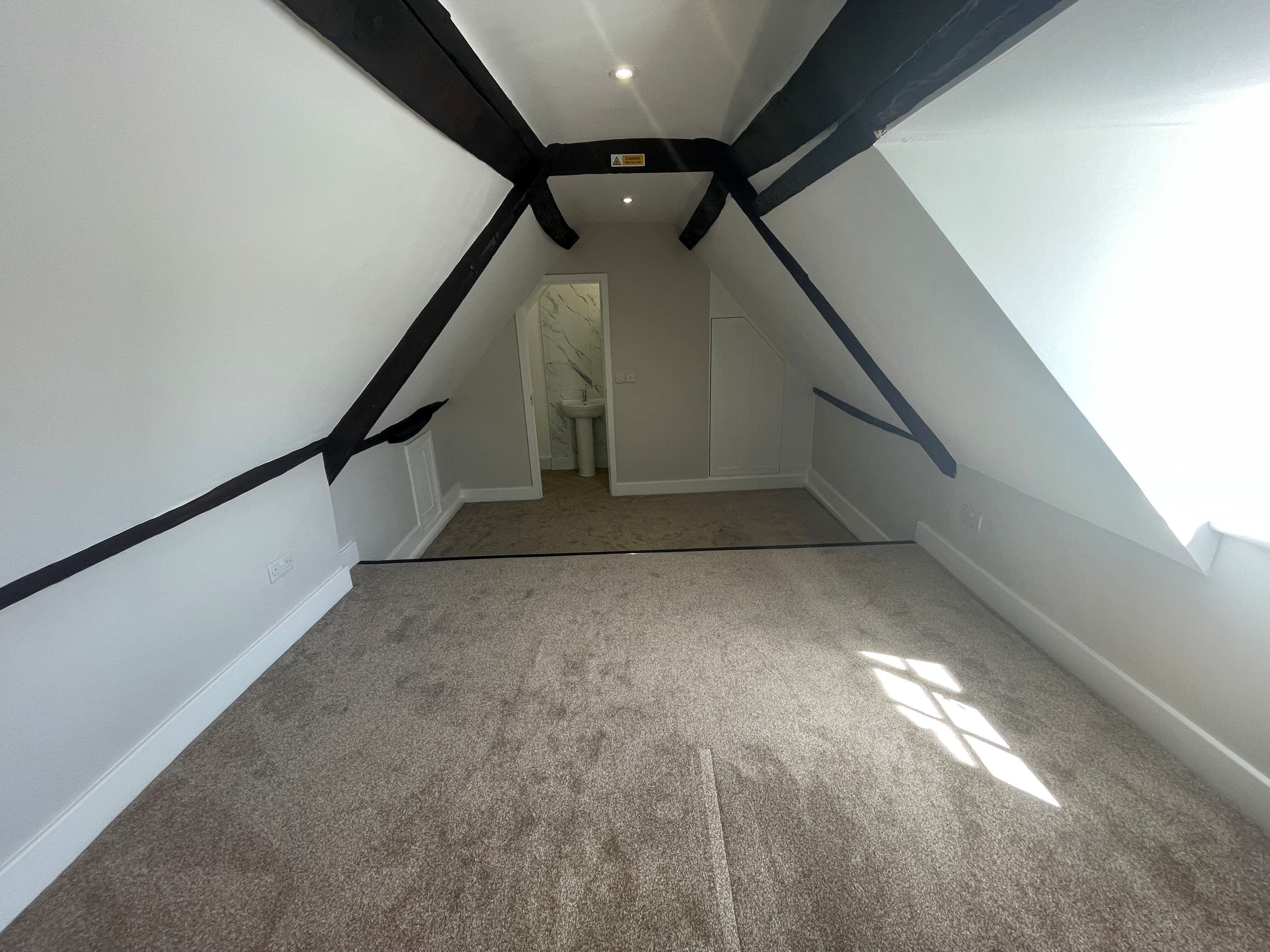 Room Sheep Street in Highworth