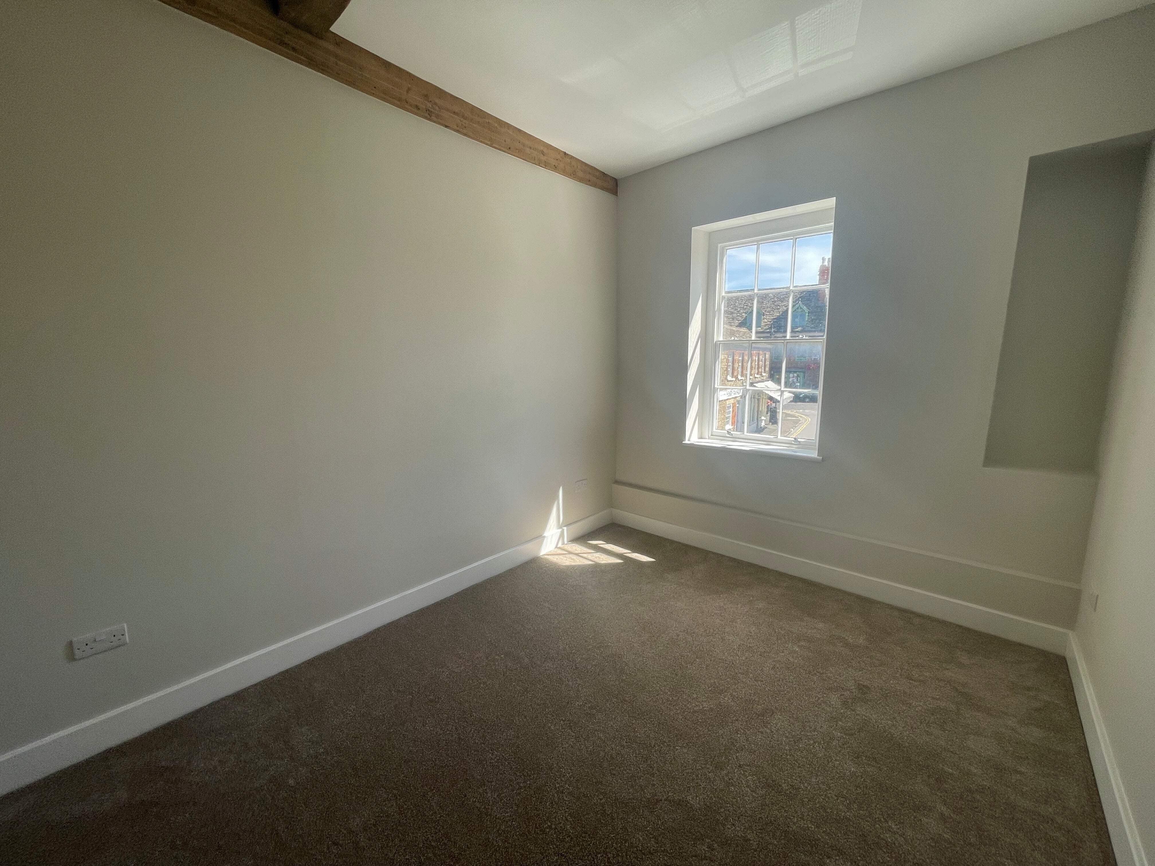 Room Sheep Street in Highworth