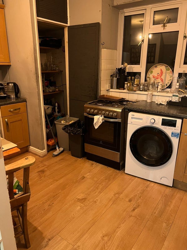 Room Stanstead Road in Greater London