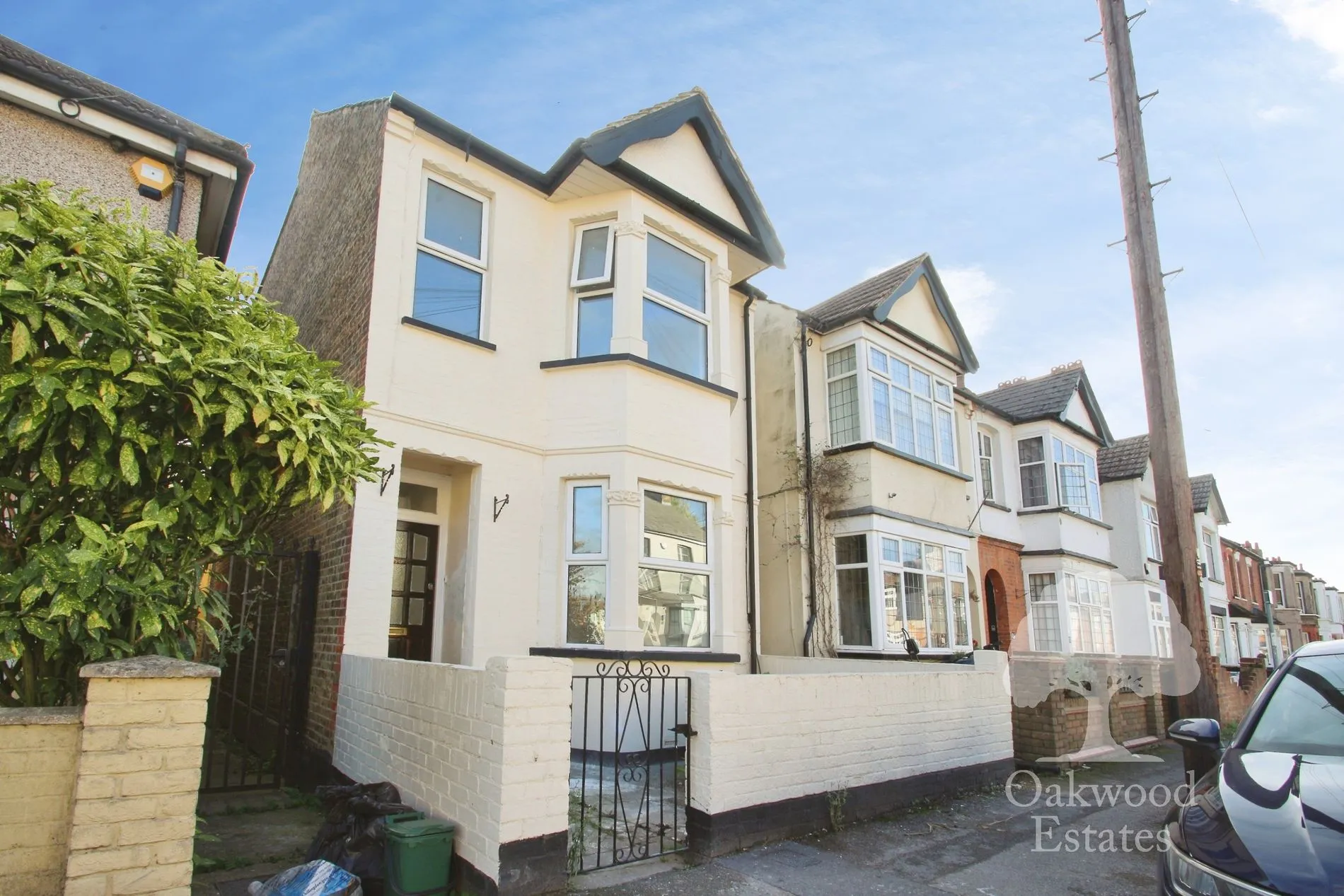 House Bellclose Road in Greater London