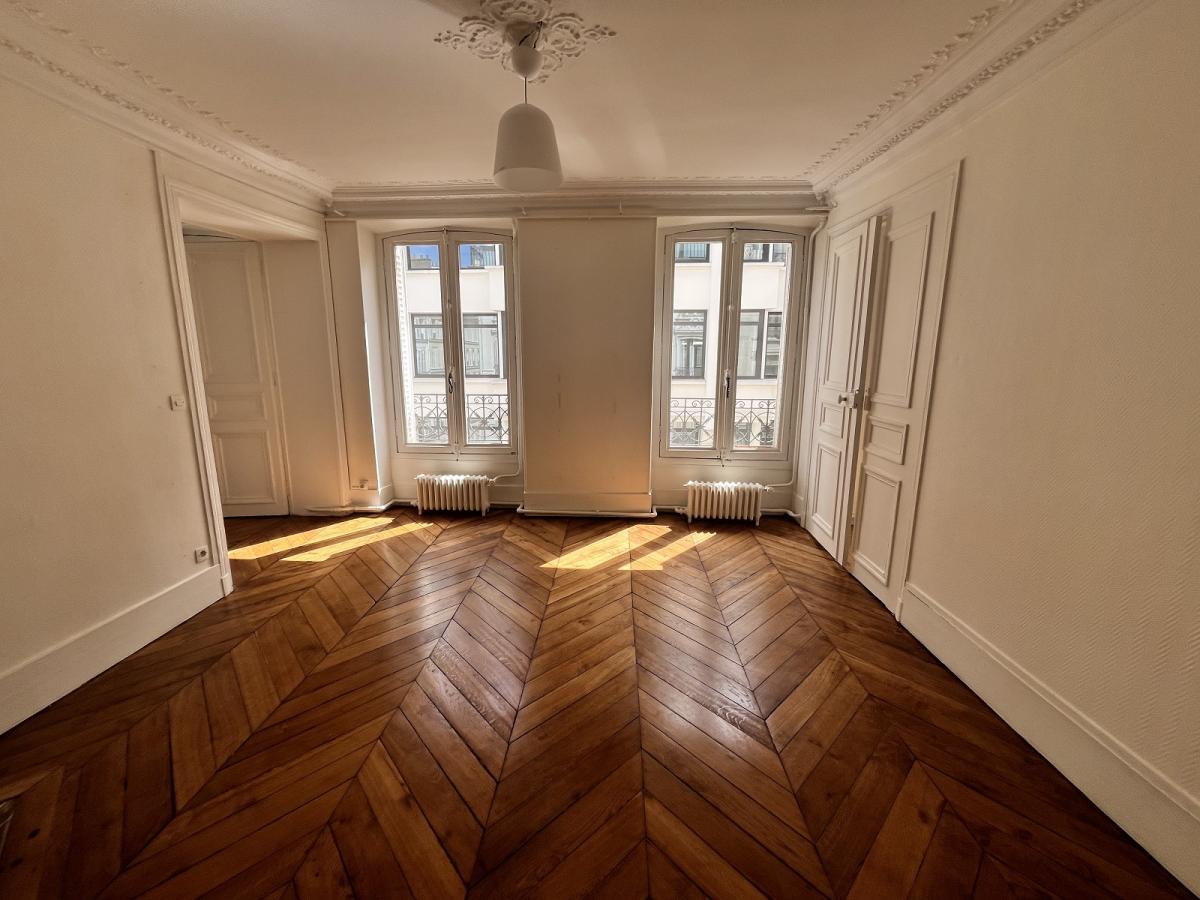 Appartement Rue Henner à Paris