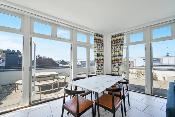Flat Farringdon Road in Greater London