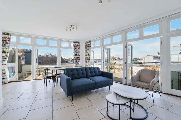 Flat Farringdon Road in Greater London