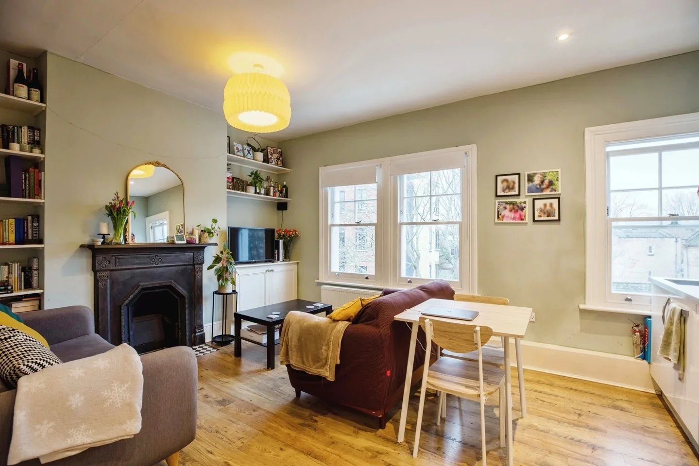 Flat Shakespeare Road in Greater London