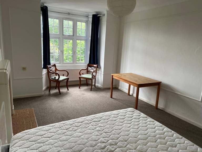 Flat Greystoke Gardens in Greater London