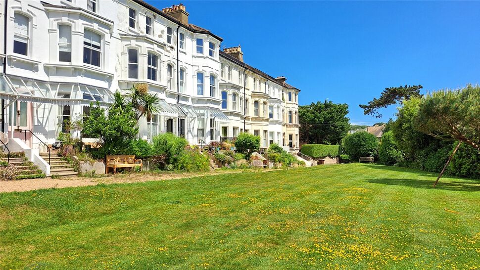 Flat Tillington Terrace in Hastings
