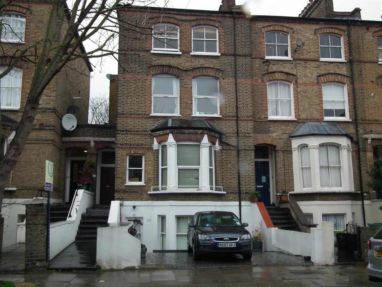 Flat Tufnell Park Road in Greater London