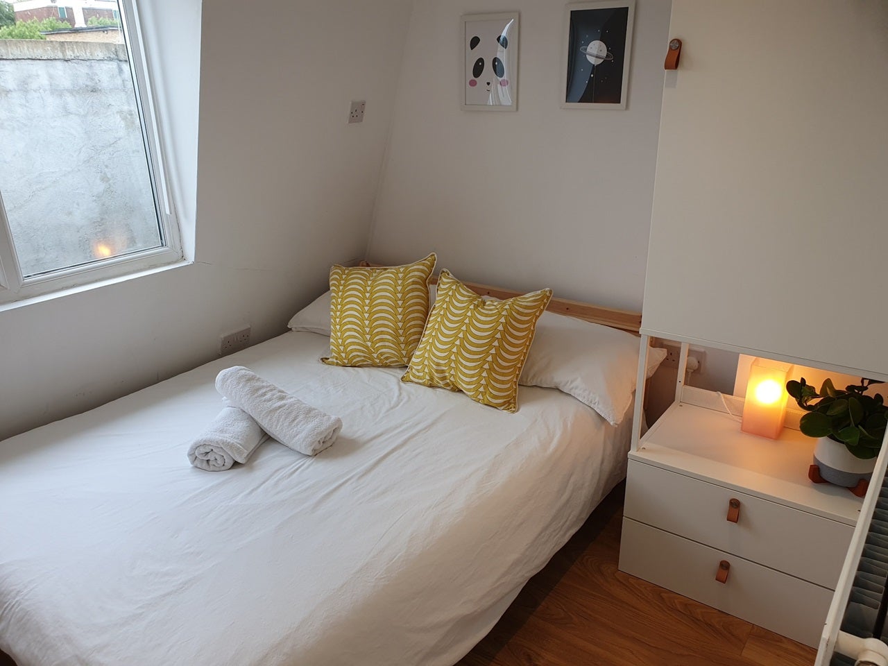 Flat Caledonian Road in Greater London