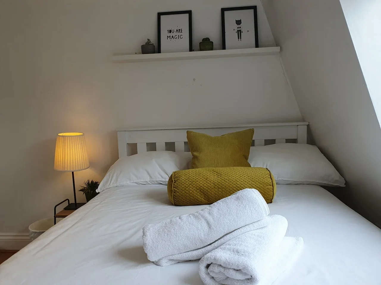 Flat Caledonian Road in Greater London
