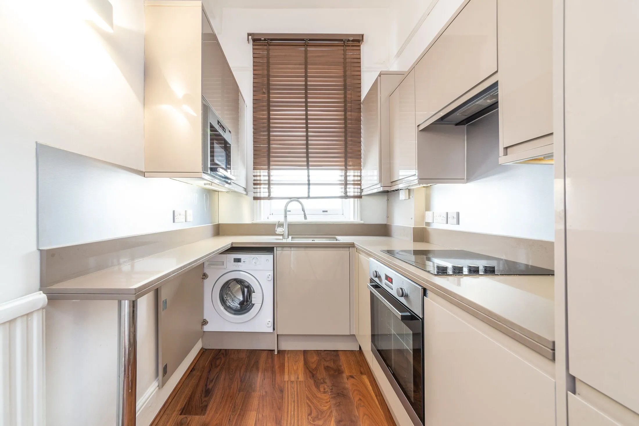 Flat Camden Mews in Greater London