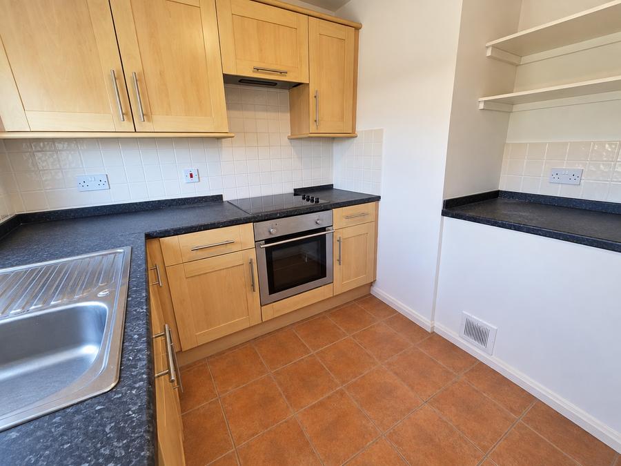 Flat Three Elms Road in Hereford