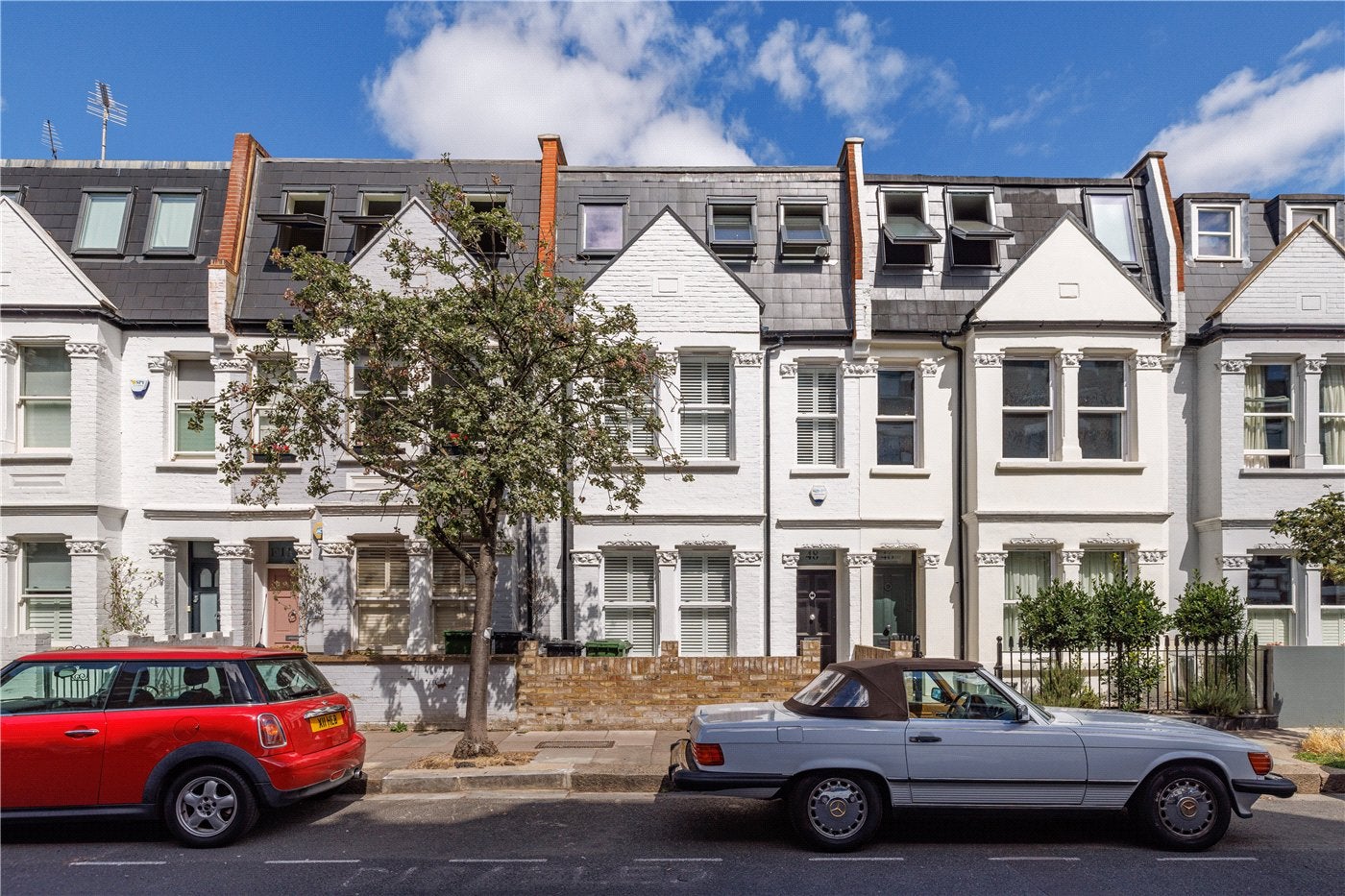 House Kingwood Road in Greater London