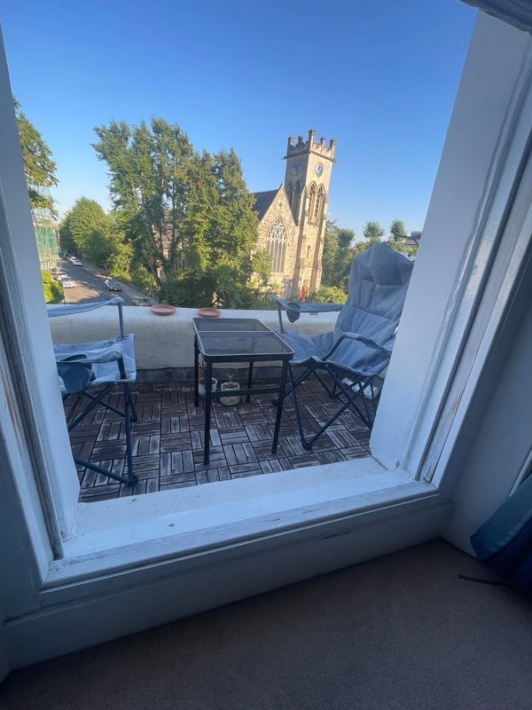 Room Belsize Park in Greater London