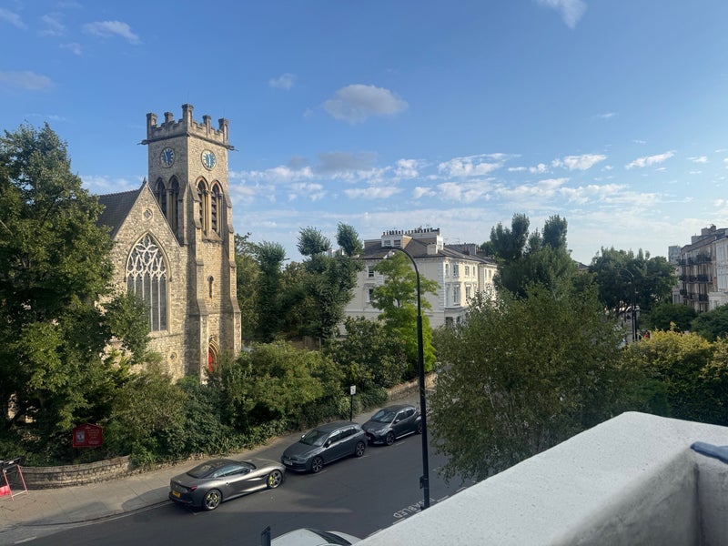 Room Belsize Park in Greater London