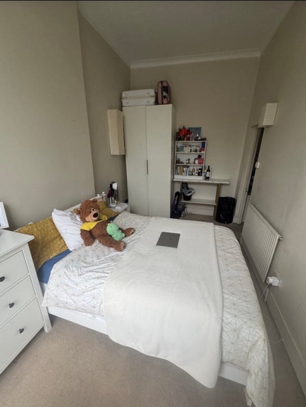 Room Belsize Park in Greater London