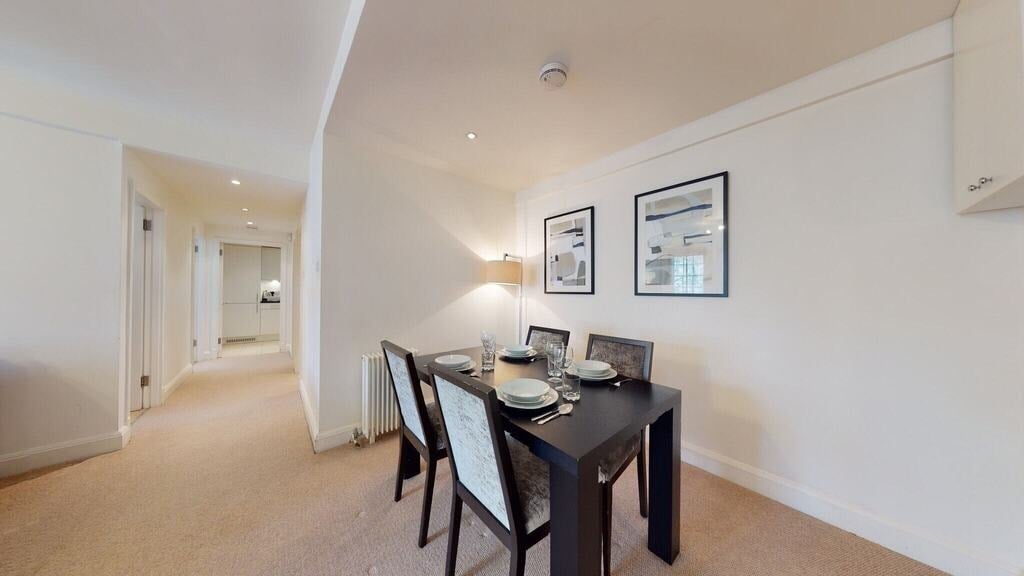 Flat Fulham Road in Greater London