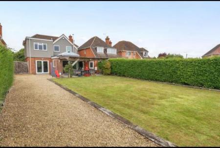 House Benham Hill in Thatcham