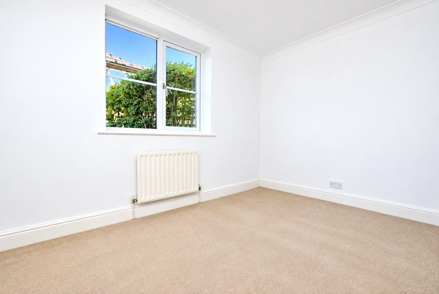 Flat Kings Road in Guildford