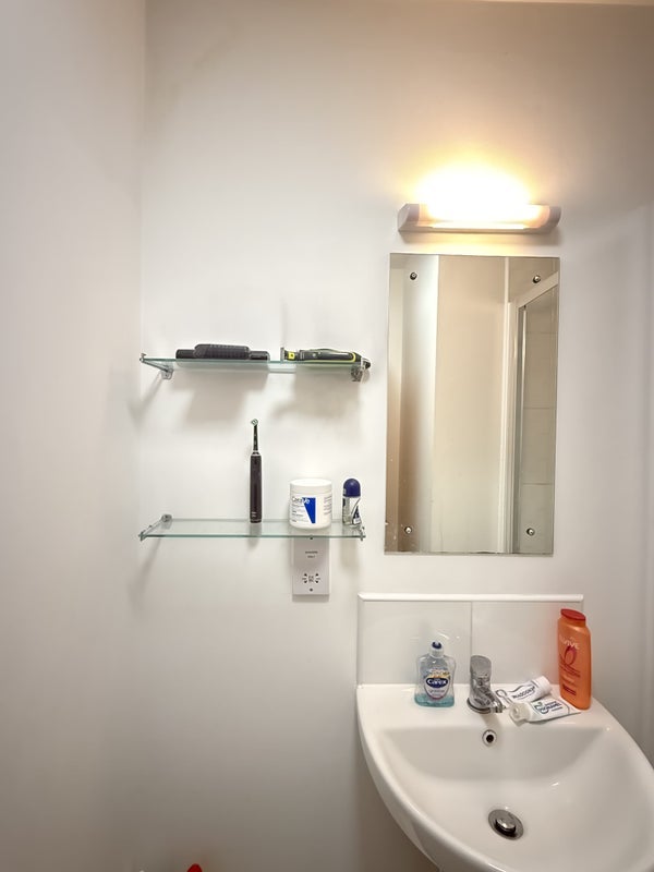 Room Moss Lane East in Manchester