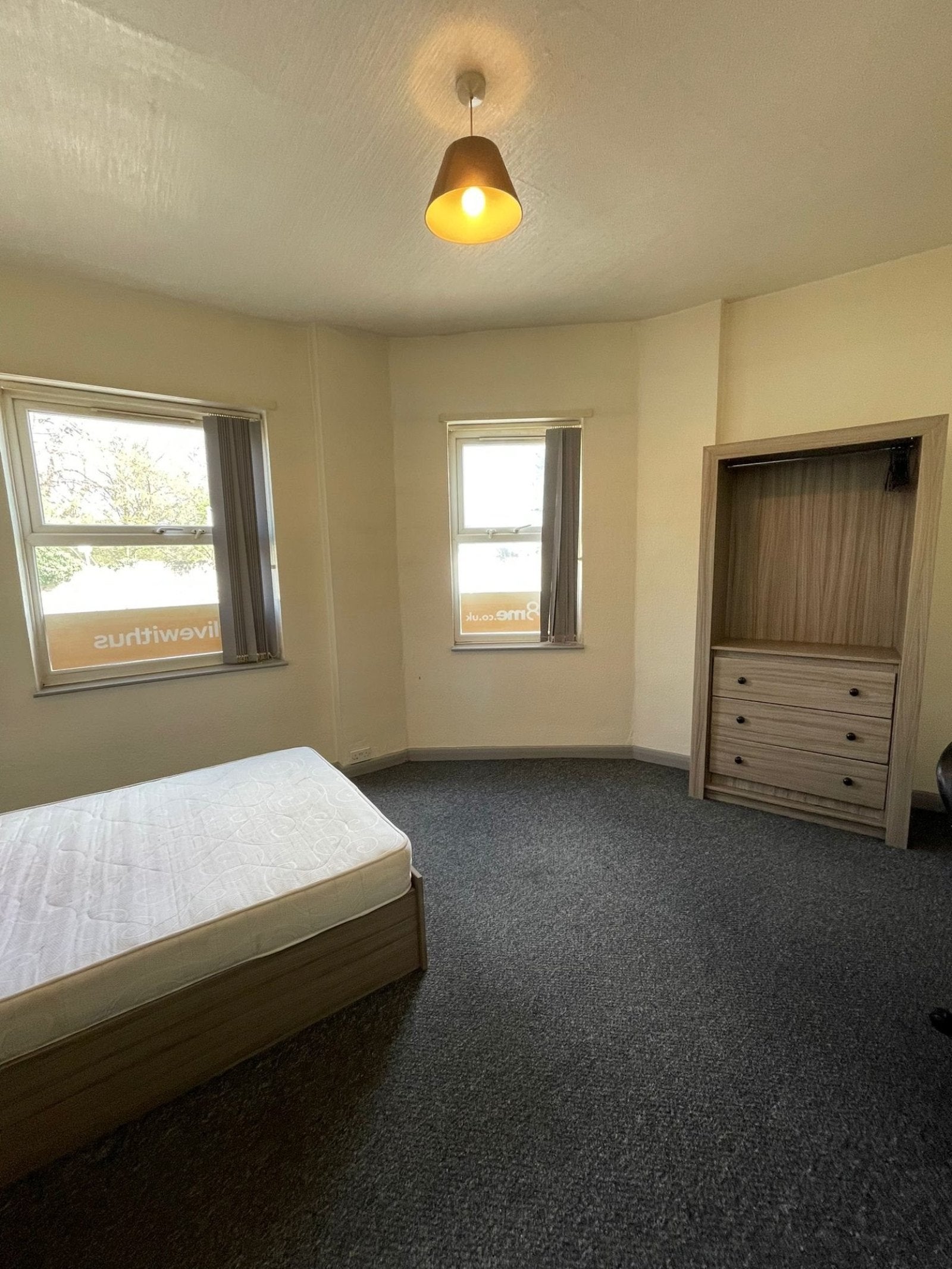 Room Jameson Villas in Hull