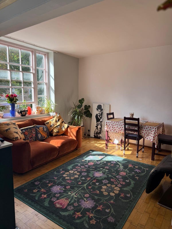 Room Parkhill Road in Greater London