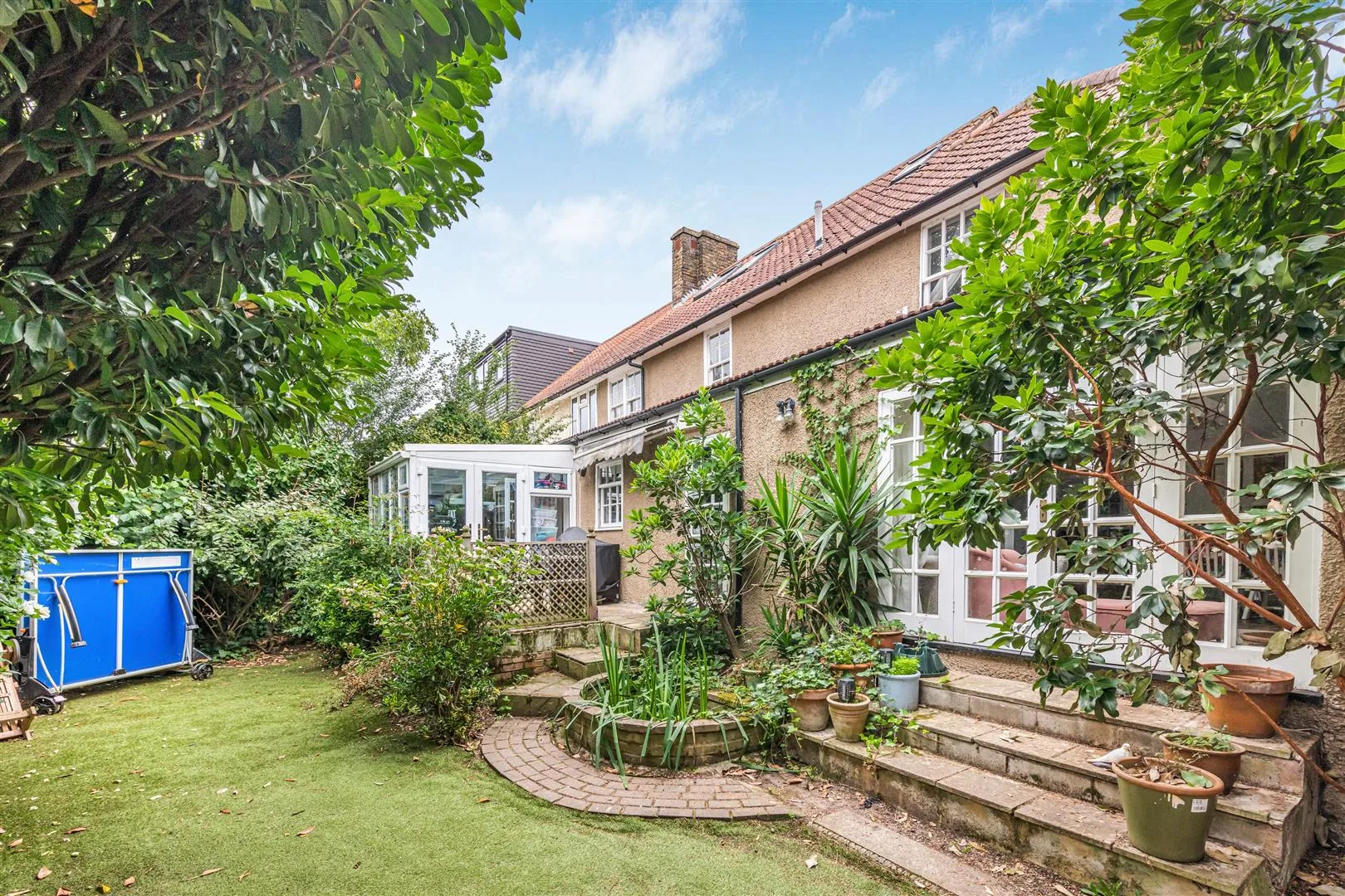 House Kentwode Green in Greater London