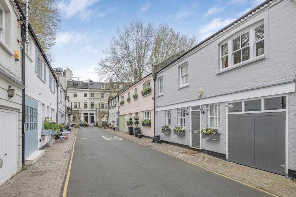 House Elm Park Lane in Greater London