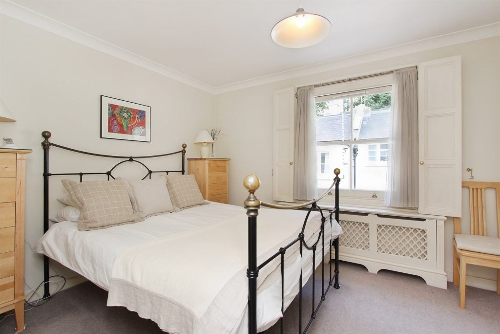 House Elm Park Lane in Greater London