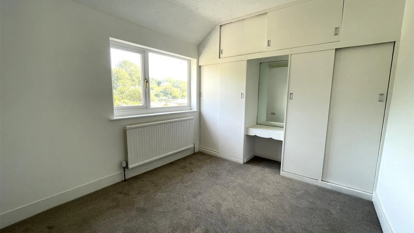 House Clyfford Road in Greater London