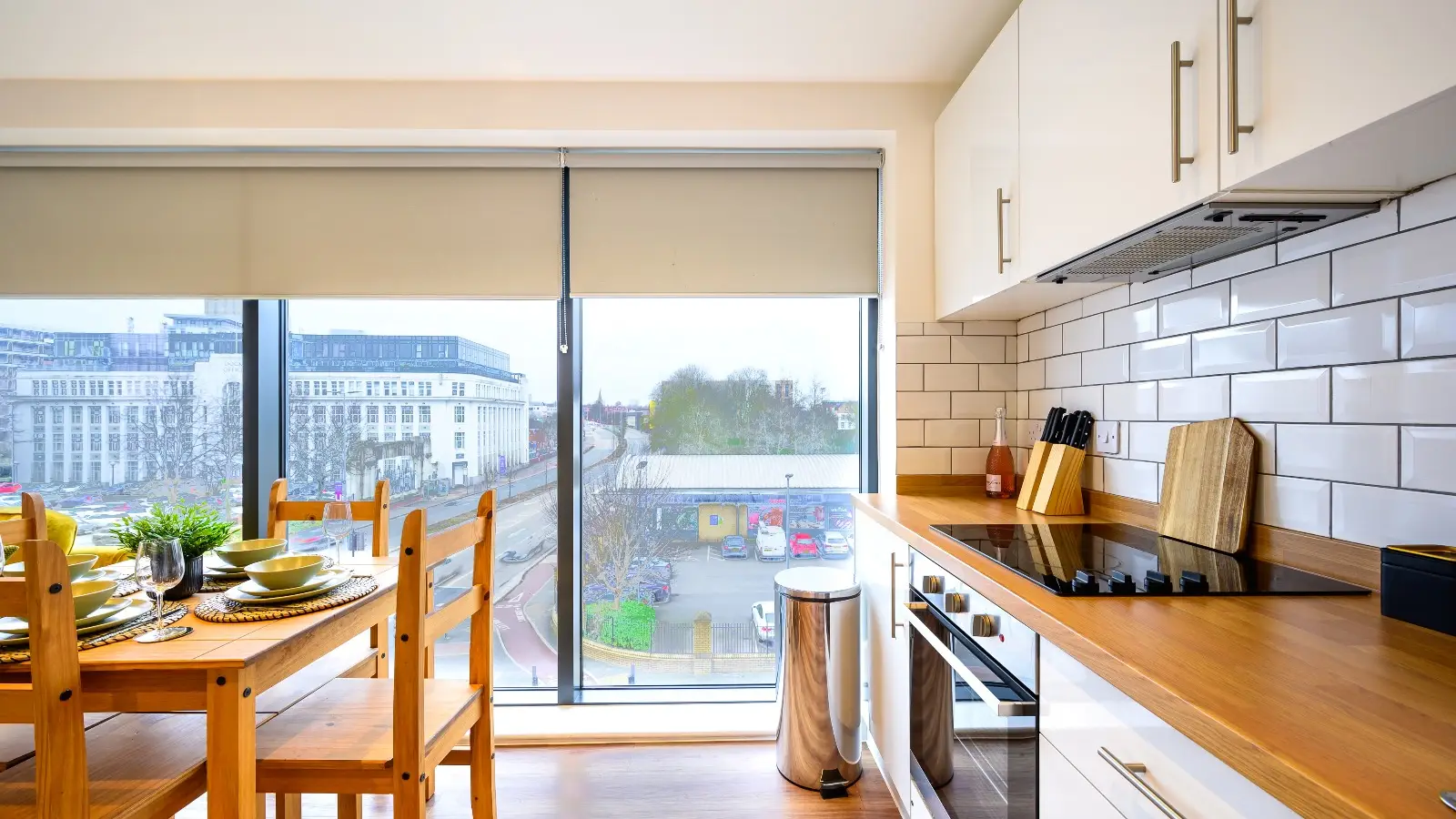 Flat Elmira Way in Salford
