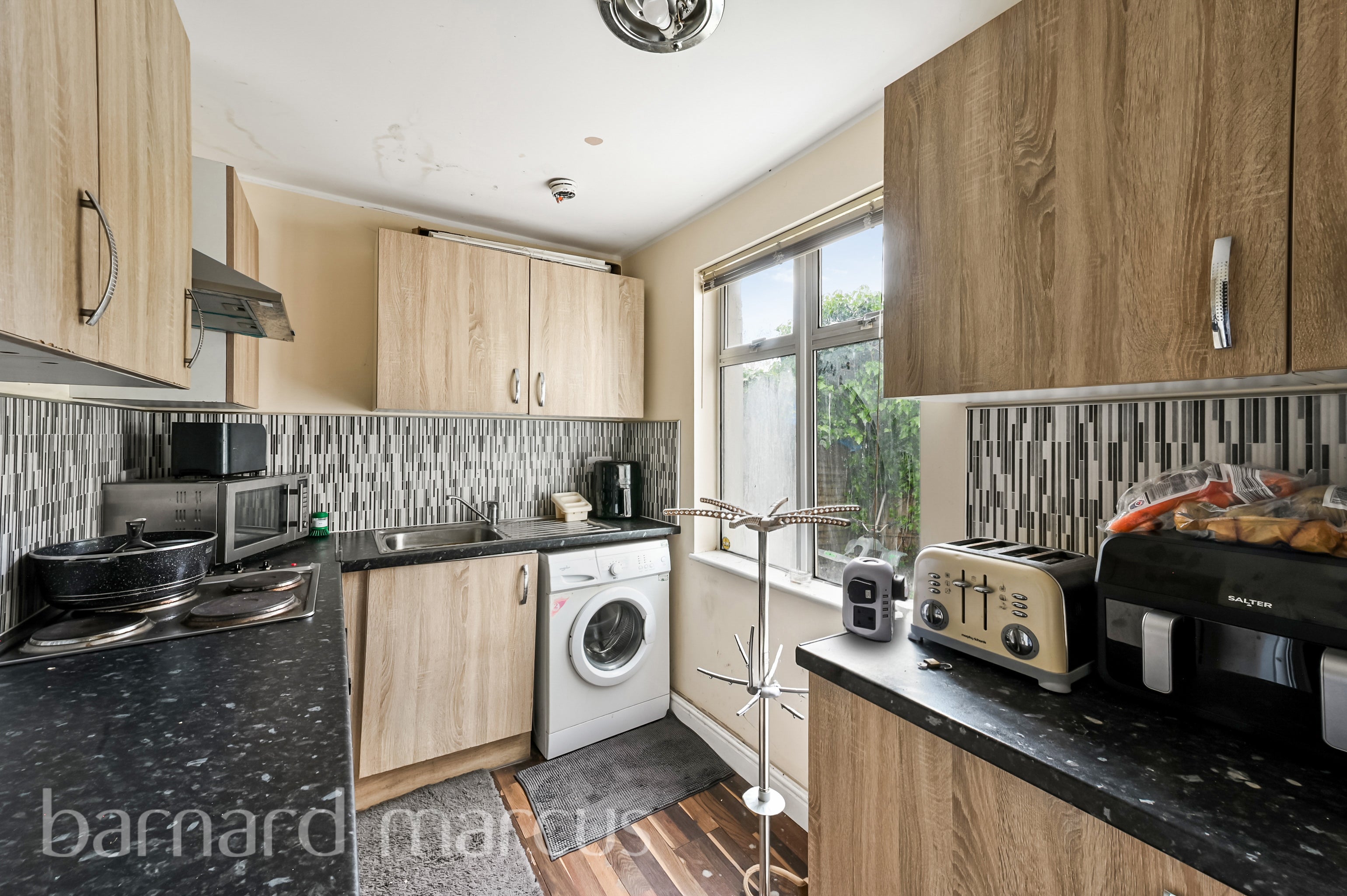 Room Clarence Road in Greater London
