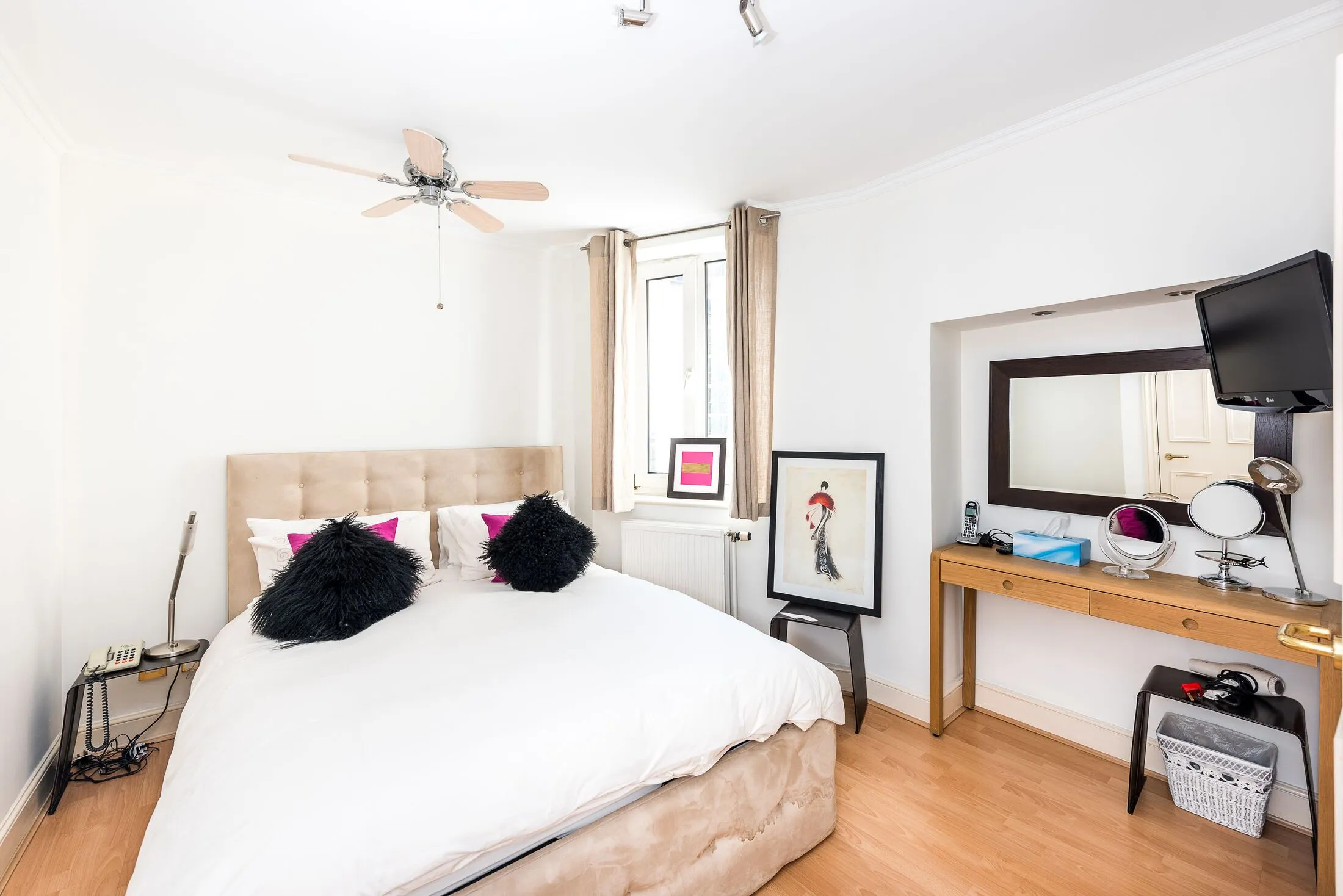 Flat Elystan Street in Greater London