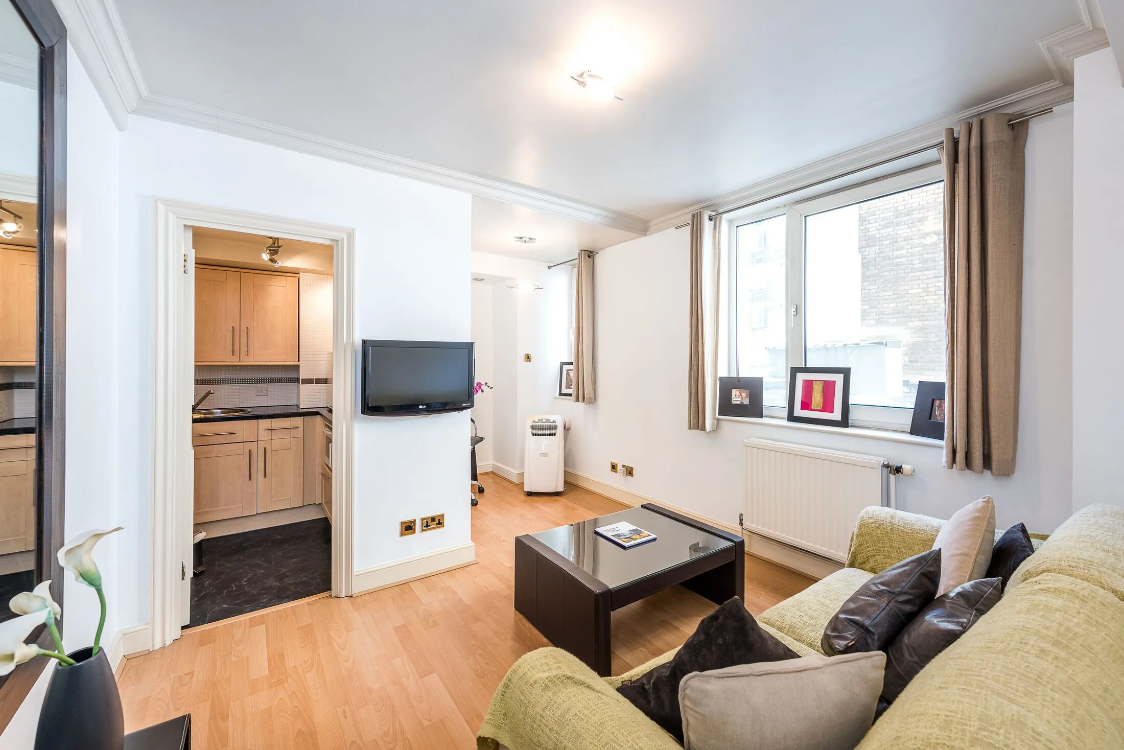 Flat Elystan Street in Greater London