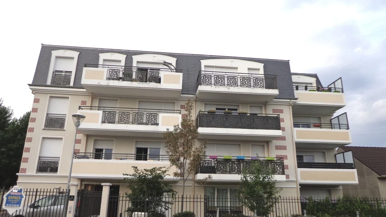 Flat Chaussée Jules César in Franconville