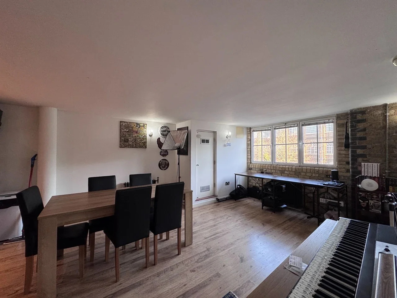 Flat Marlborough Road in Greater London