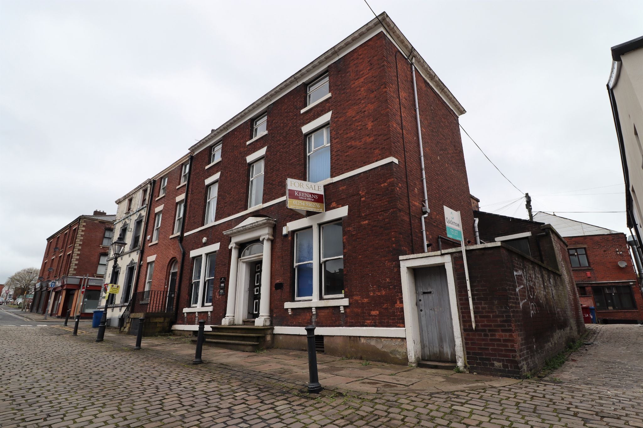 Flat James Street in Blackburn