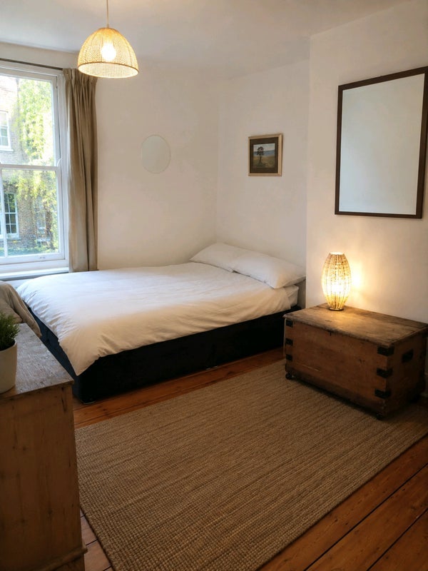 Room Globe Road in Greater London