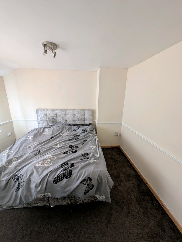 Room Worcester Road in Sandwell